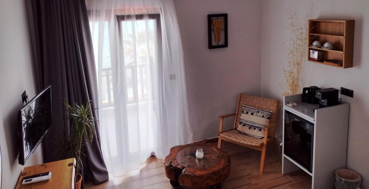 Eleni'S Sea View Adults Only Pefkochori Exterior photo