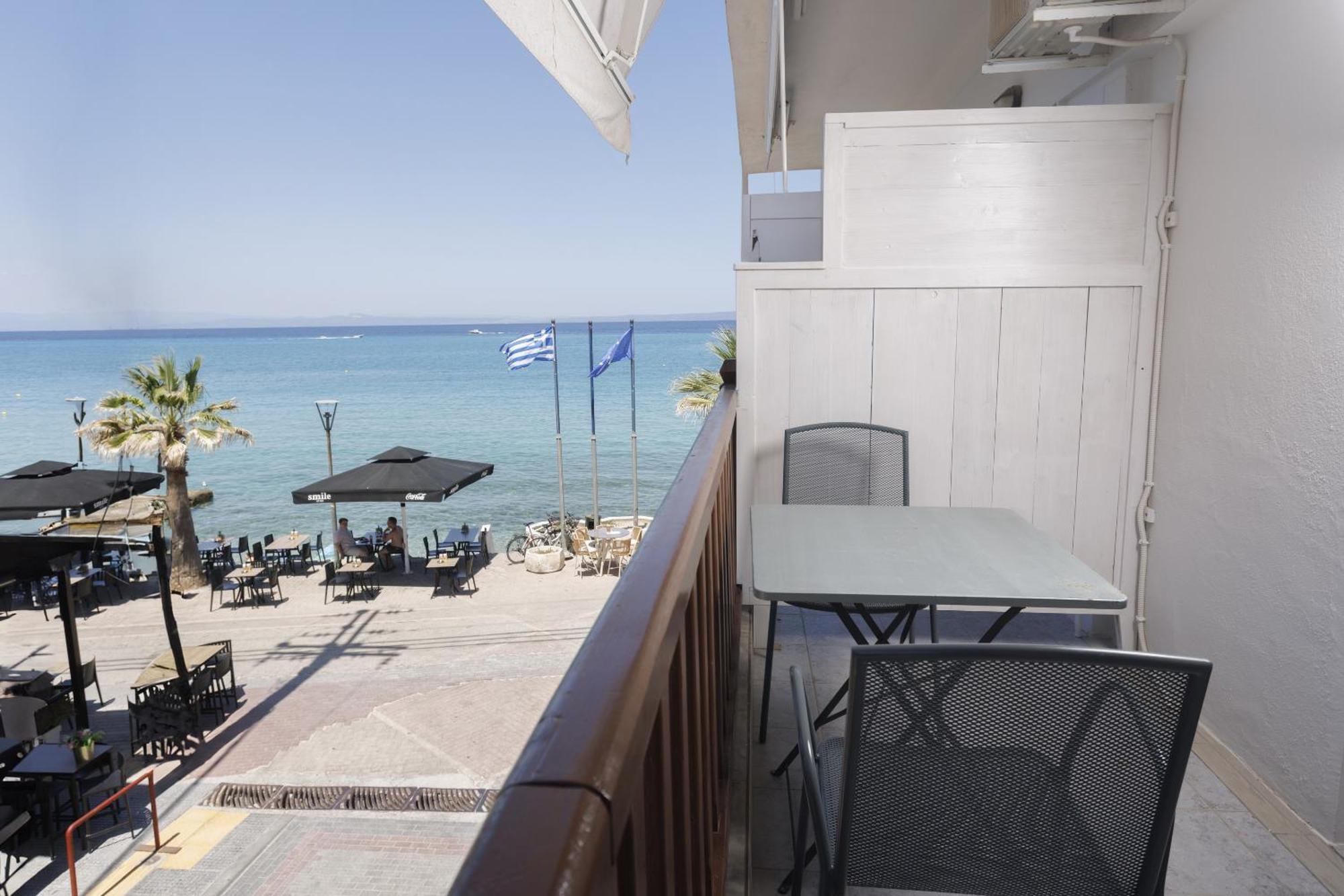 Eleni'S Sea View Adults Only Pefkochori Exterior photo